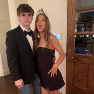 Meet your Posher, Ellery